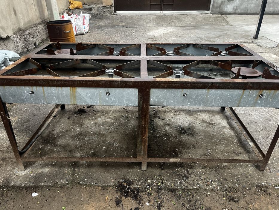 Газ плита  для кафе