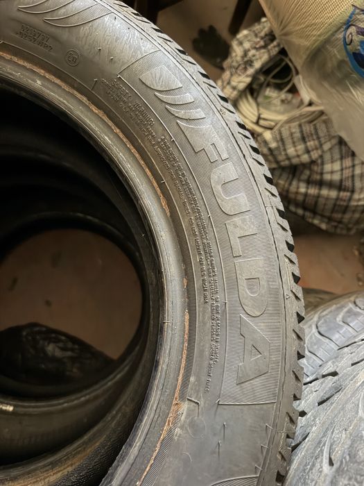 Продавам зимни гуми fulda 205/60 r16