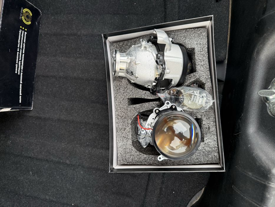 Линзы фар на Hyundai Elantra 2022 Elegance