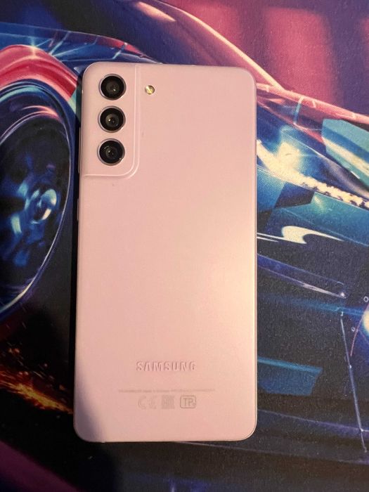 Продам Samsung S21FE 5G в идеальном состоянии. Практически новый.