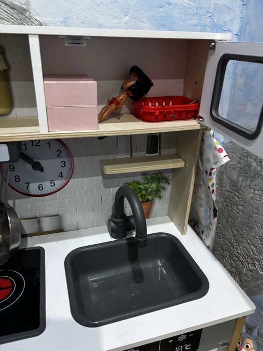 Детска дървена кухня