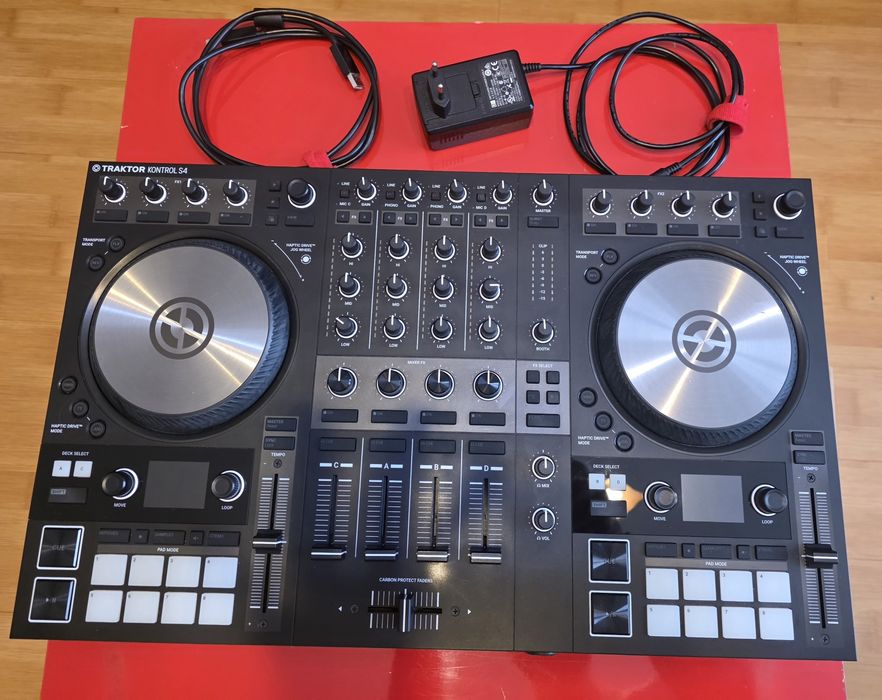 Vând Traktor S4 Mk3