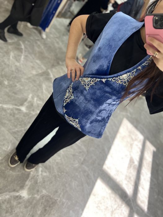 Аянұр ательесінен накидка+кәжекей