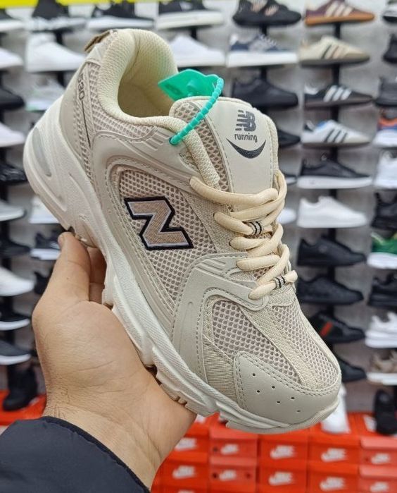 Seturi si adidasi barbati