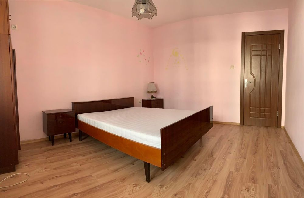 Дава се под наем Двустаен апартамент в Бургас, Братя Миладинови - 65 кв.м за 357 € - Снимка #1