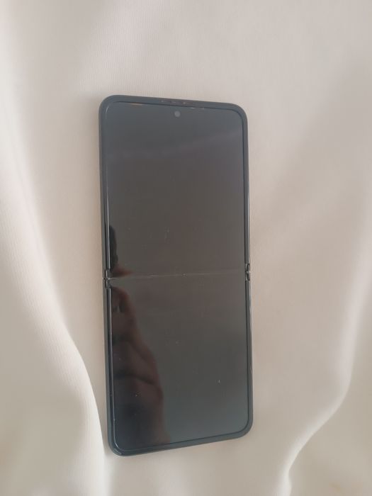 Сматфон Samsung Z flip3
