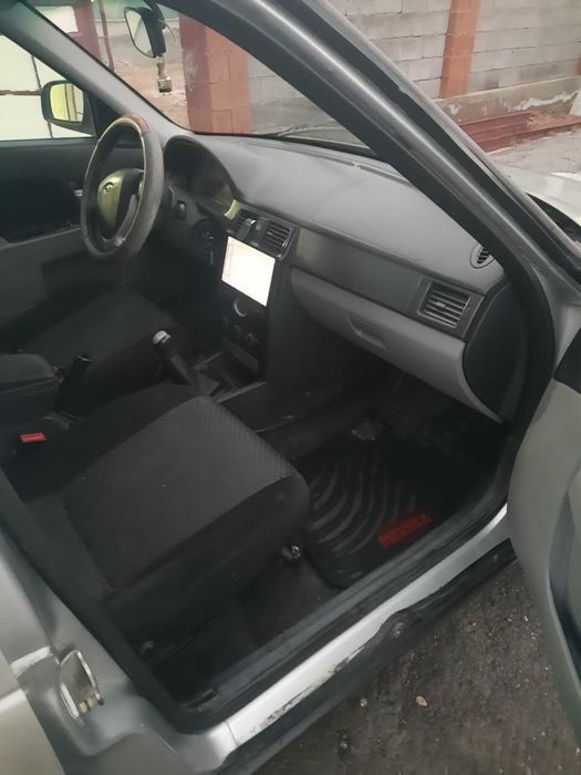 Лада приора универсал