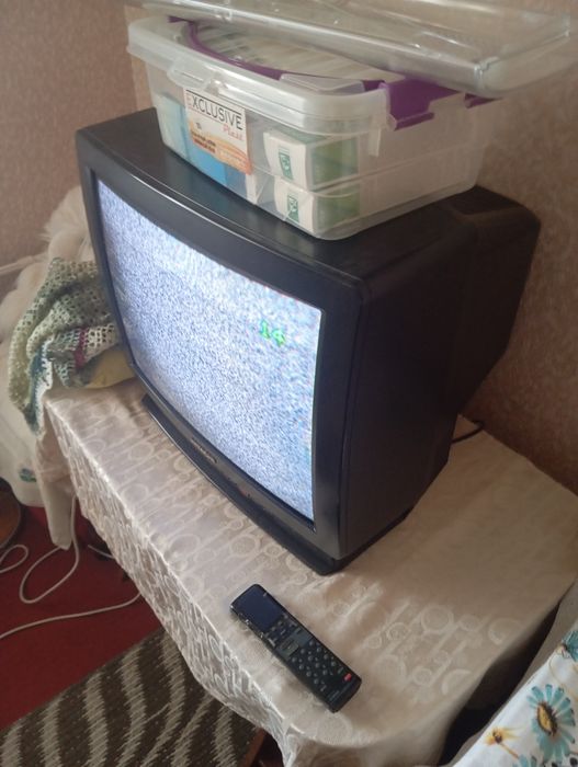 Телевизор бу Hitachi