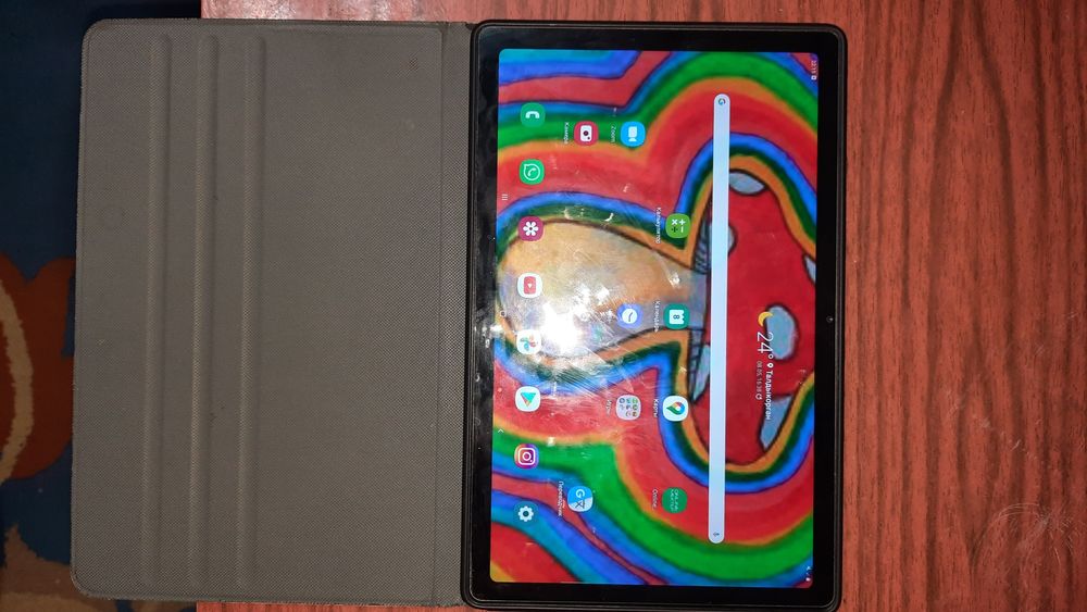 Продам планшет самсунг А7, 3/32 гб