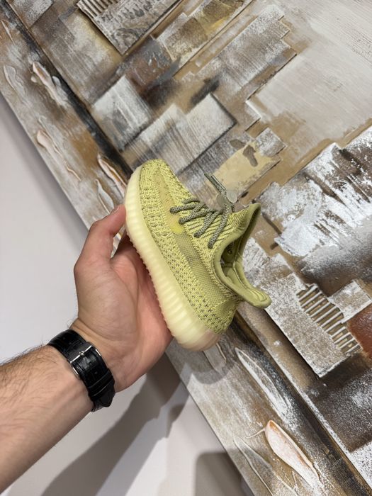 Adidași Yeezy copii – stare nou
