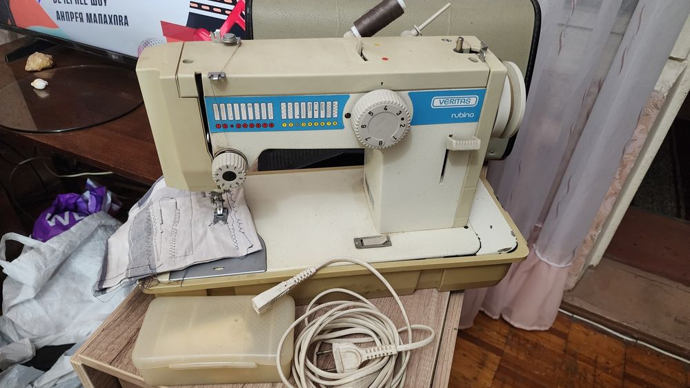 Рабочая машика швейнная