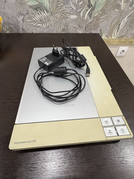 Простой обычный сканер Епсон