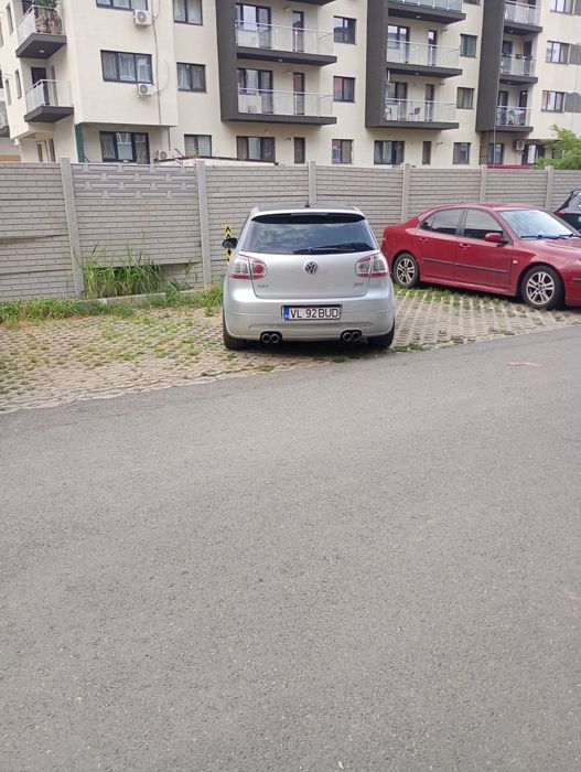 Vând Golf 5 GTI  200cp