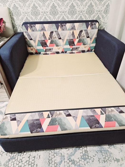 Продам диван-кровать детский