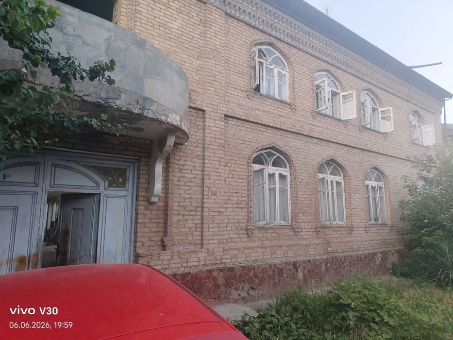 Катта оила учун ёки бизнес бино, боғча, офис учун жуда қулай жойда