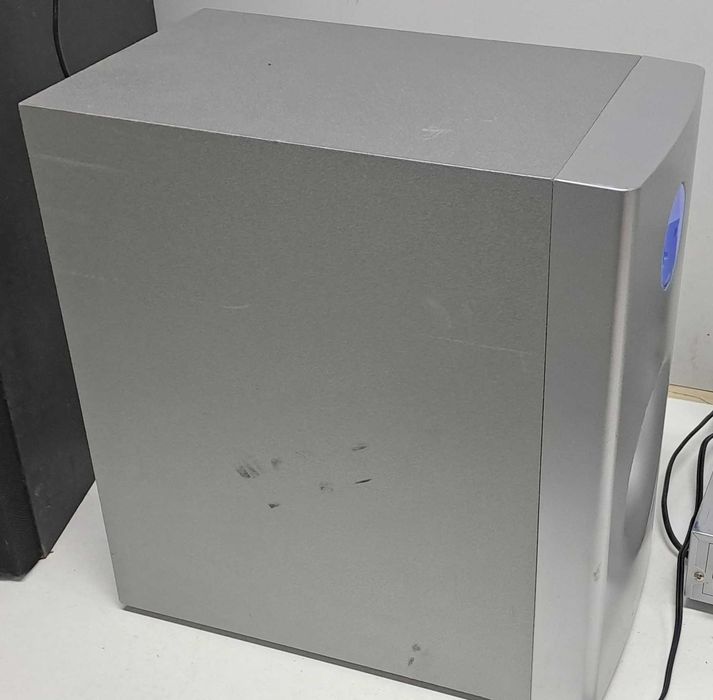 HITACHI HTD K 160 Subwoofer activ dedicat putere max 165W