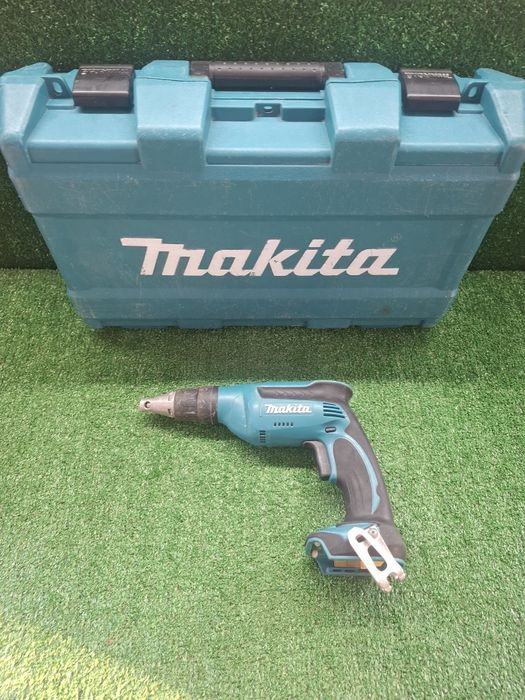 Винтоверт за гипсокартон на Makita BFS451