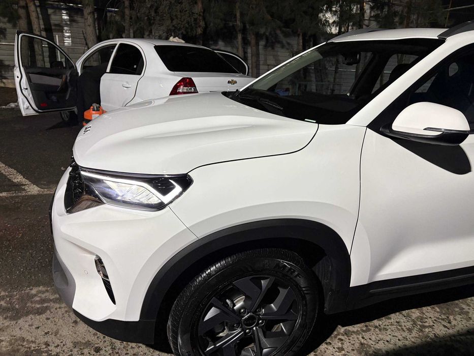 KIA Sonet 2024, максимальная позиция, белый