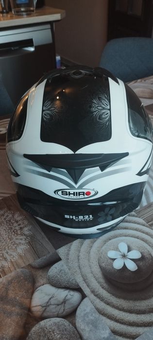 Продавам каска SHIRO