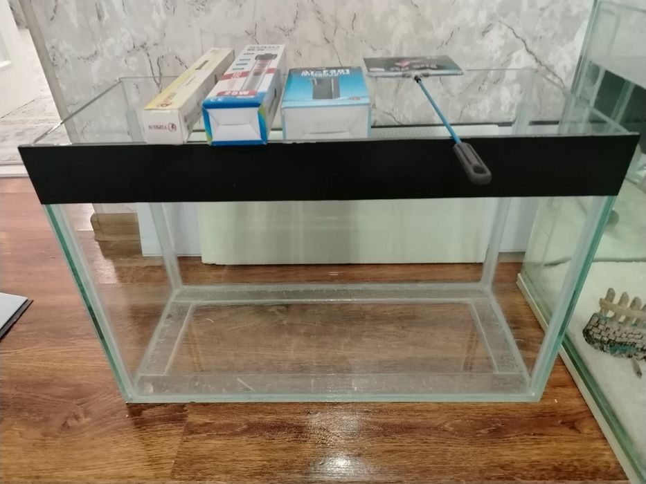 Akvarium 50L yangi komplekt