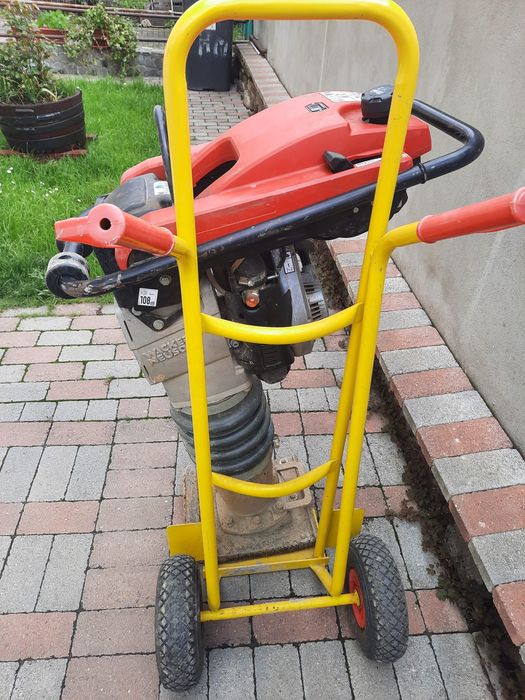 Gauri prin beton,carotare.