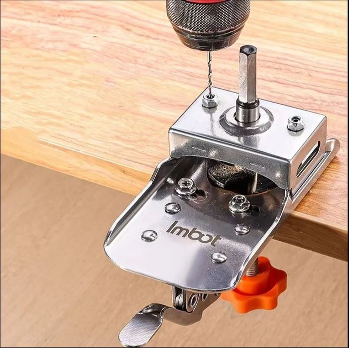 Универсальный кондуктор для установки мебельных петель