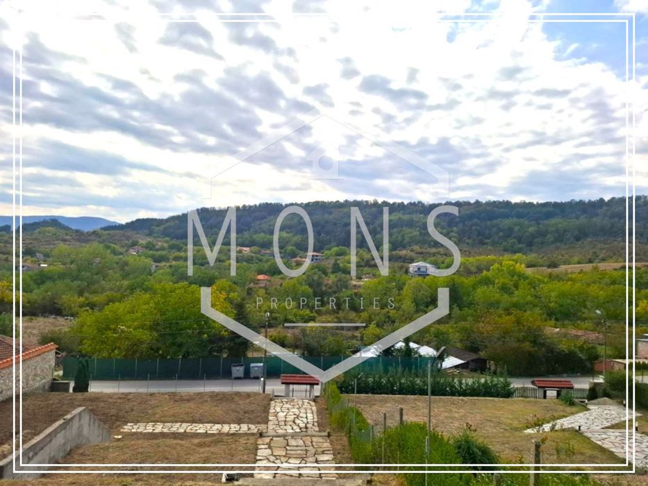 Къща в Велико Търново, област-с.Пчелище площ 180 цена 332500