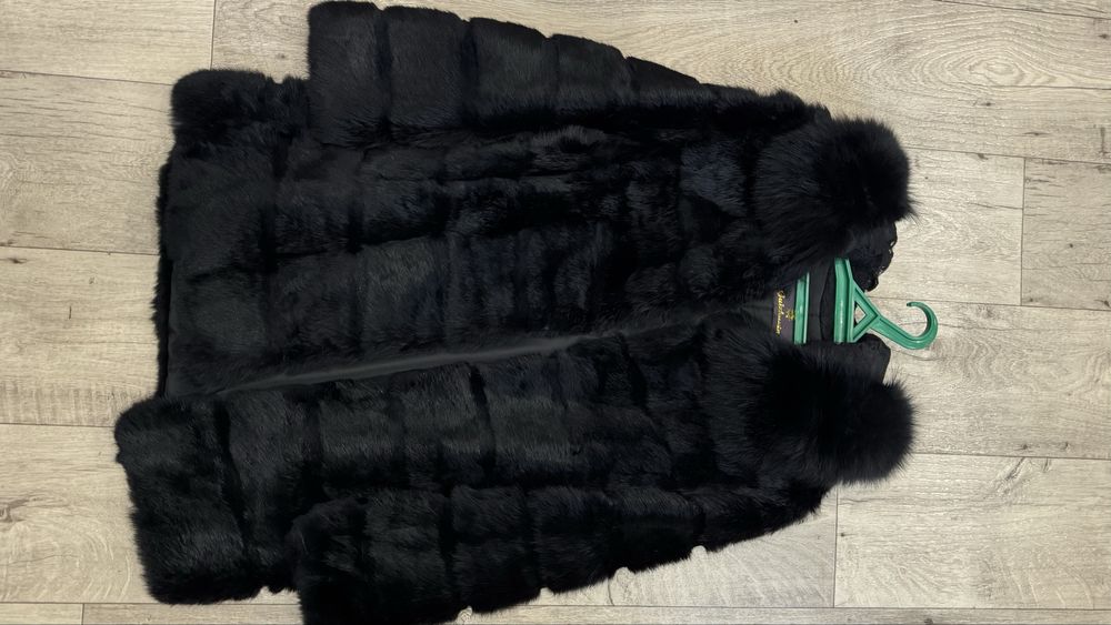 Продам куртки и прочее по приемлимой уцене