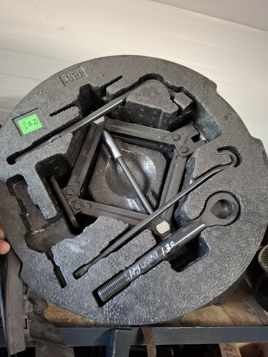 Vand set cric , cheie ,cui tractare