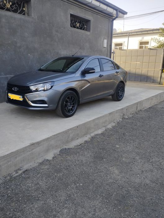 Продается лада веста