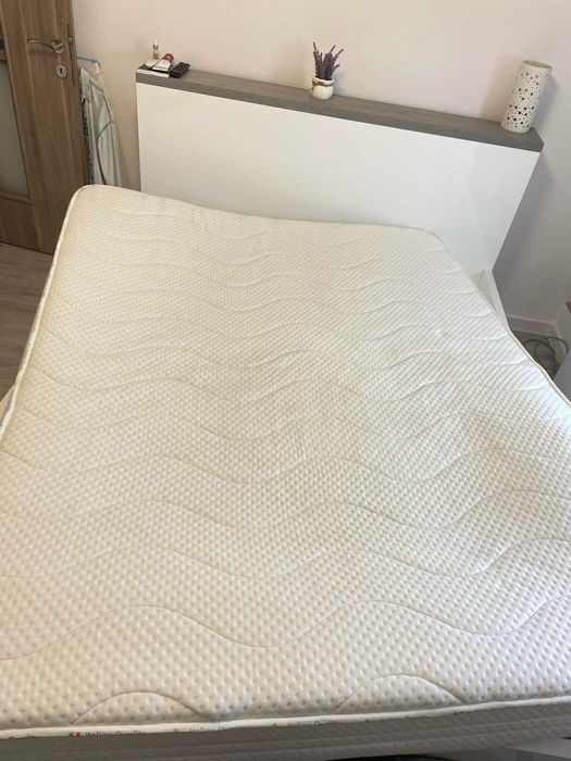 Curățare tapițerie auto / canapele saltele mocheta