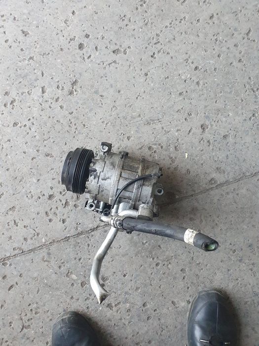 Продаю компрессор кондиционера бмв х5 е53