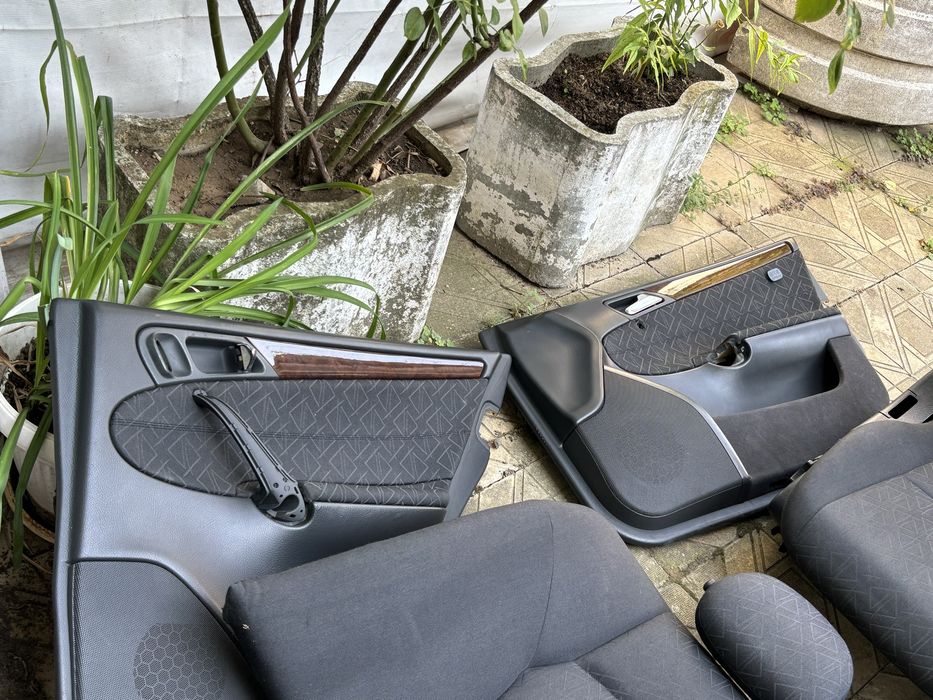 Салон за Mercedes-Benz C-class w203