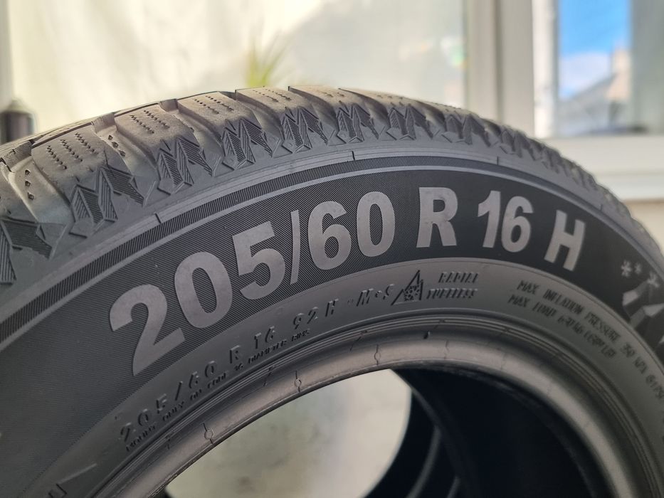 205/60/16 Semperit 4Броя: 280лв 6.5мм