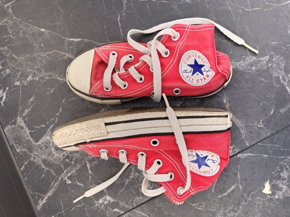 Четвени кецове CONVERSE