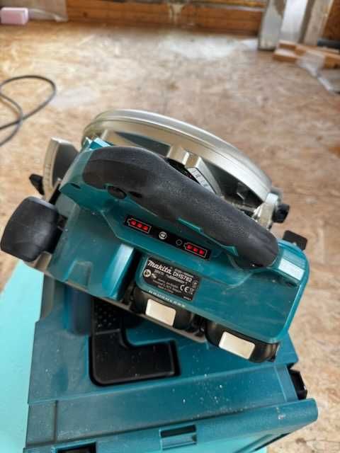 Акумулаторен ръчен циркуляр Makita DHS782 190mm, 18+18V (+ 2х6 Ah)