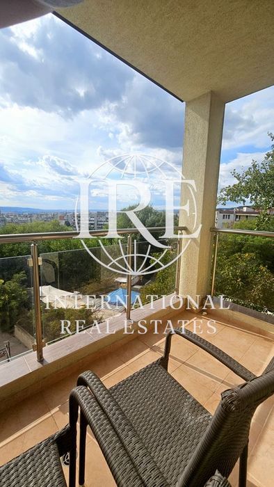 Продава се Тристаен апартамент в Варна, Възраждане 3 - 101 кв.м за 1976 €/кв.м - Снимка #9