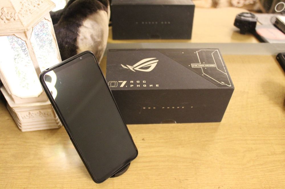 Asus rog phone 7pro