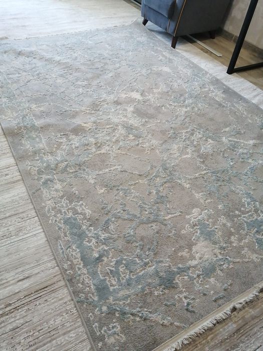 Продается ковер 2*3