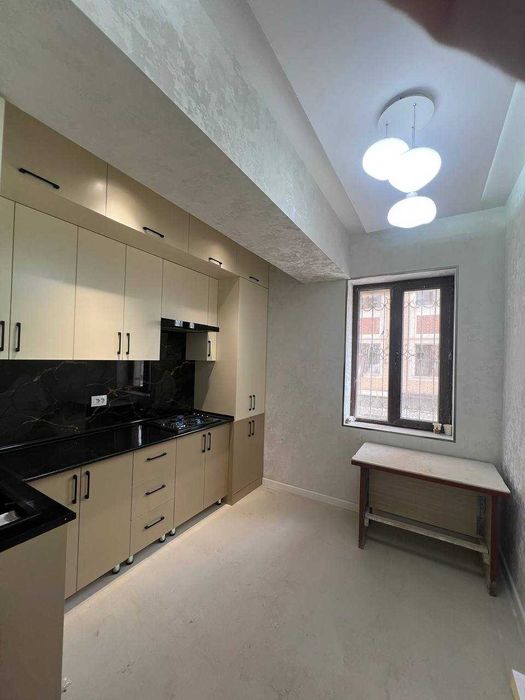 Продаётся 3 ком квартира. 1чи этадан 3хона дом. новостройка BEK BARAKA