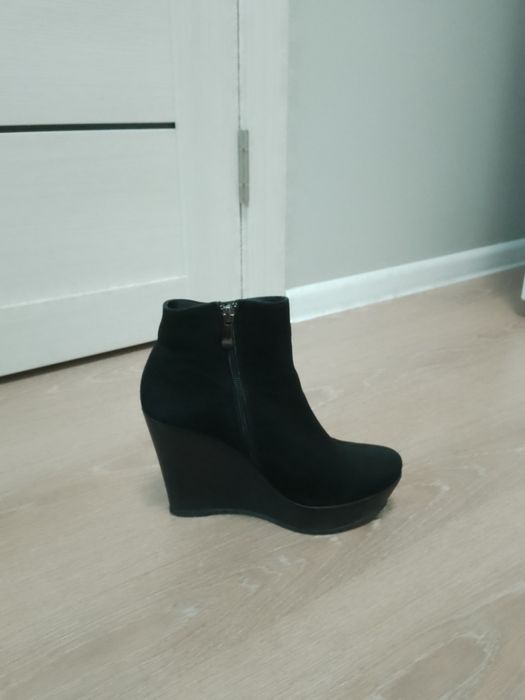 Ботильоны замшевые