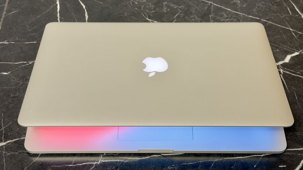 MacBook Pro i7/2.2Ghz Quad-Core- 15" Retină-16 GB RAM an 2014