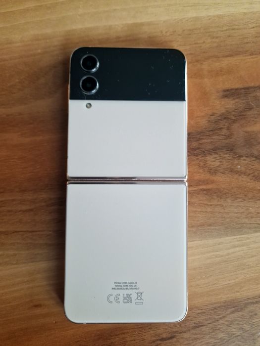 Samsung Z flip 4 256GB