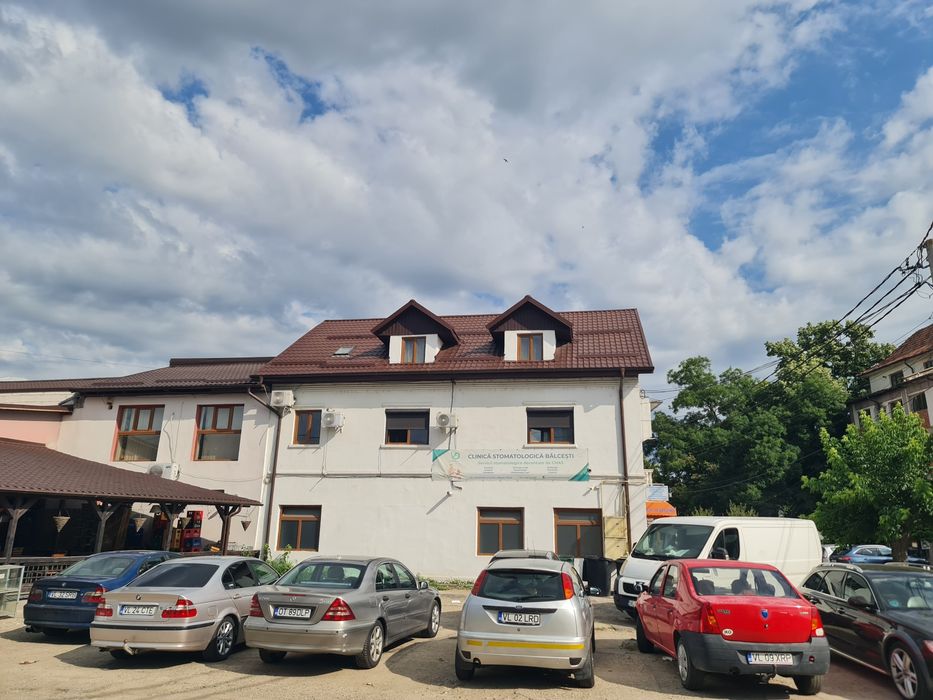 Clădire de vânzare în Bălcești