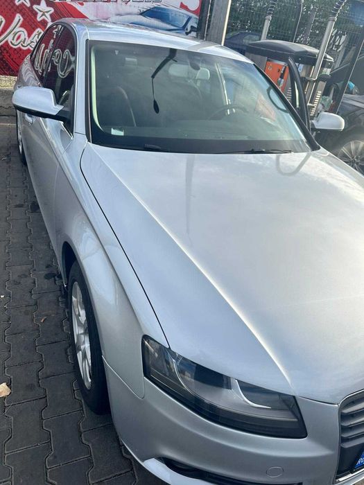 Audi A4 Limuzina
