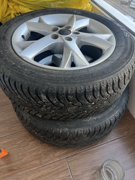 Продам комплект колес