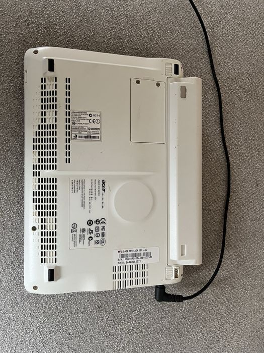 Acer Aspire One – funcțional (Windows XP)