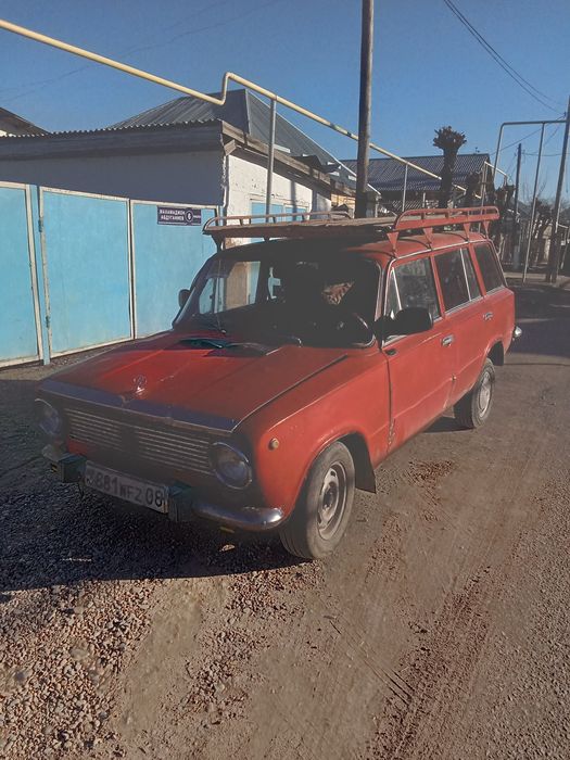 Машина на ходуррроо