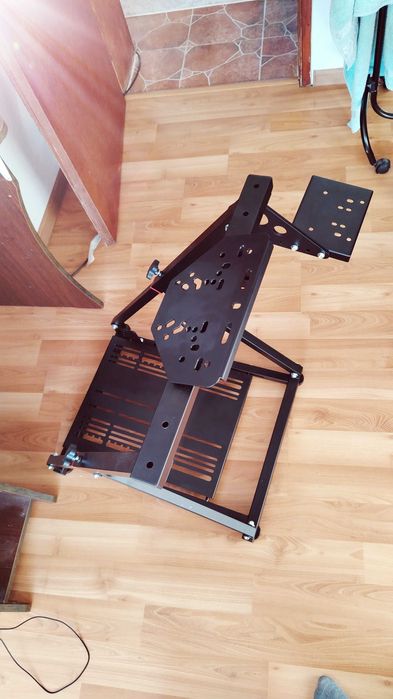 Стойка за волан Moza, logitech, trustmaster и др.