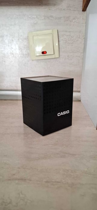 Часовник casio водоустоичив